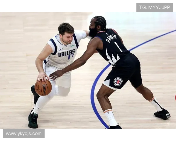 2014年NBA季后赛火箭与快船激战回顾：经典对决与传奇时刻的交织